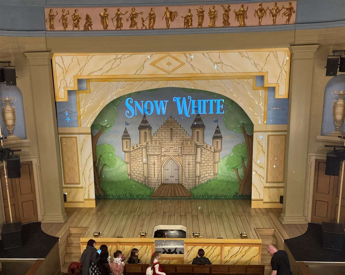 Theatre Royal Bury St Edmunds’ take on Snow White was pantomime perfection